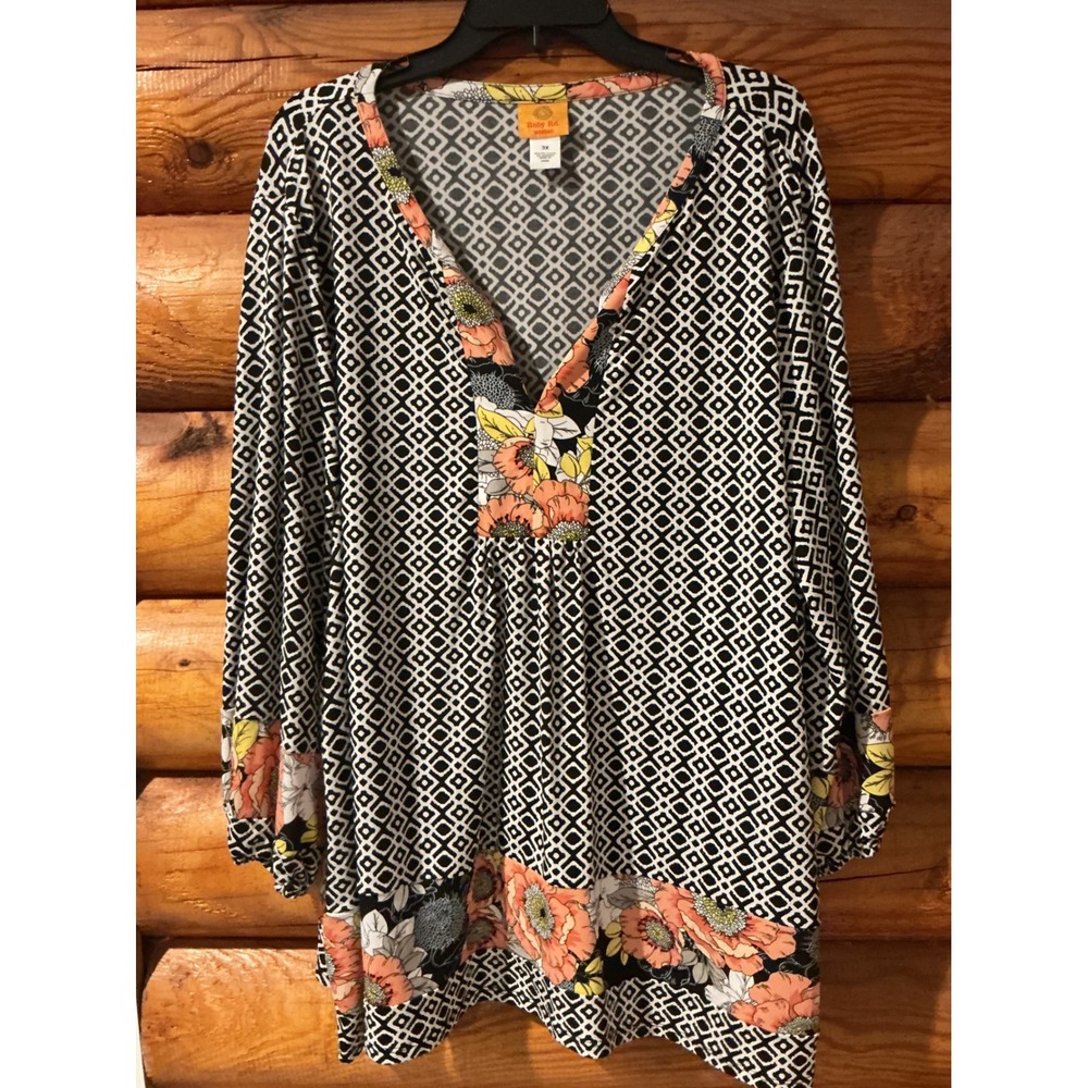 Ruby Rd Woman 3X Tunic Top Black White Geometric Floral V-Neck 3/4 Sleeve Blouse